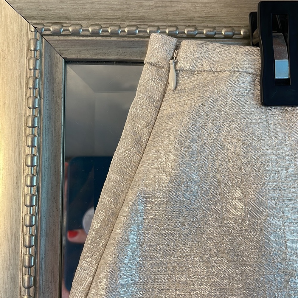 EXPRESS MINI SILVER RUFFLE SKIRT - Picture 4 of 6